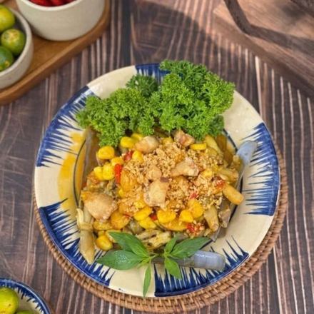 Móng tay xốt cháy tỏi